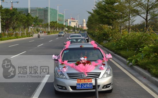 盘点不同类型婚车的装扮秘决