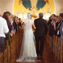 新人必知的教堂婚礼的穿着  穿着有哪些要求