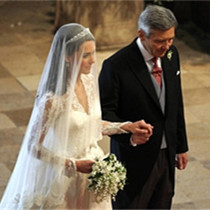 最新特殊的新娘出场方式 元旦春节结婚创意