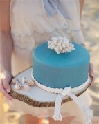 浪漫之海点亮婚礼：海洋风婚礼蛋糕