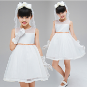 儿童婚纱礼服 在市场上成为热门