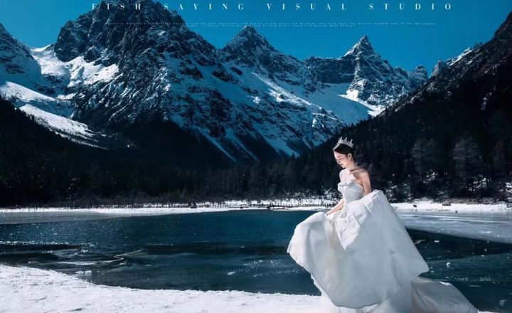 火爆ins的高颜值婚礼，我带你去浮云中、森林里