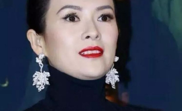 为什么你的睫毛总是贴的不翘还扎眼？