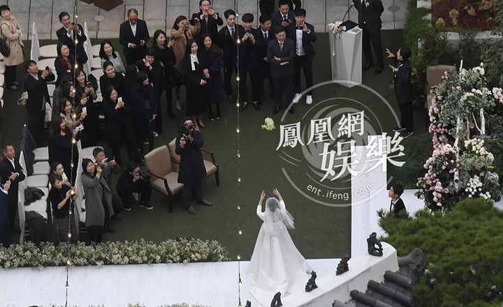 乔妹扔空3次捧花？扔捧花的正确姿势原来这么多