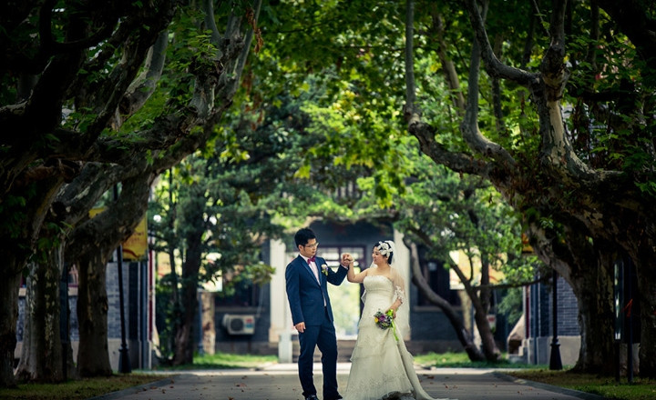 框架式构图——婚礼摄影中最实用的构图