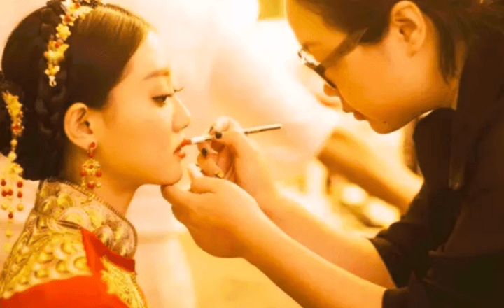 攻略: 对话婚礼化妆师，这真的是一个轻松又暴利