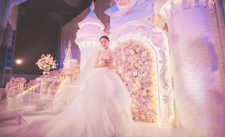 真实婚礼: OMG｜这才是我想要的少女感，粉色城堡